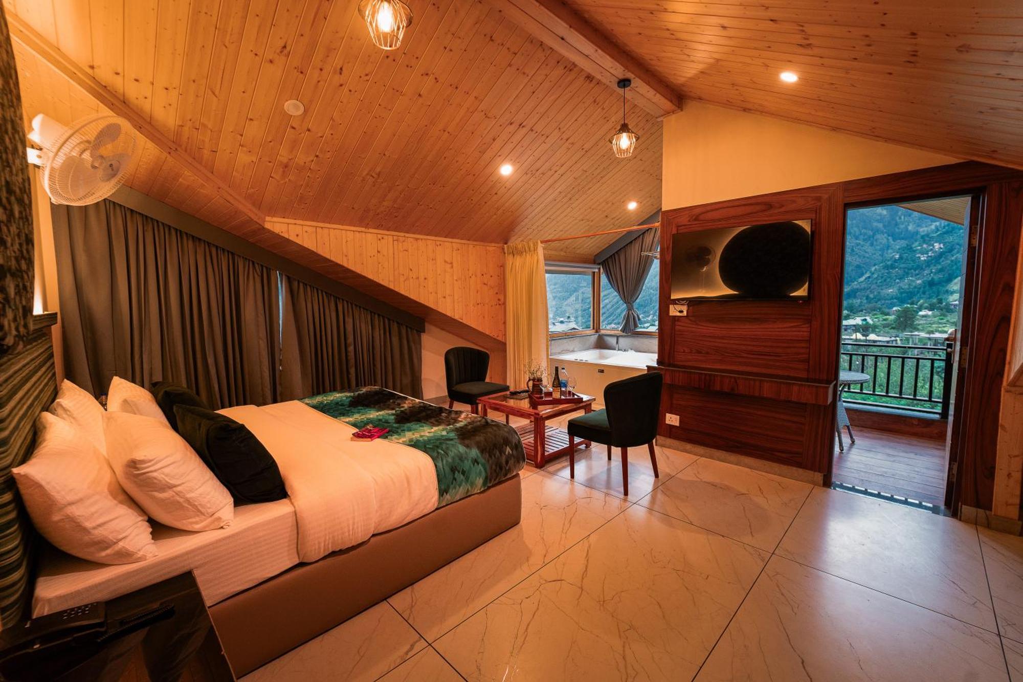 Отель Nazaara - A Luxe Retreat Манали Экстерьер фото