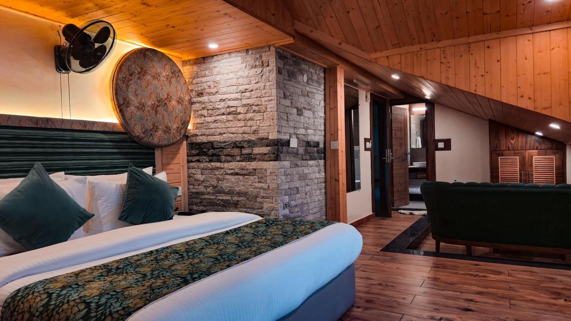 Отель Nazaara - A Luxe Retreat Манали Экстерьер фото