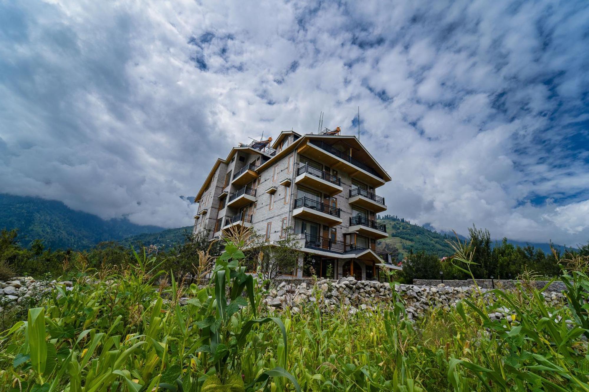 Отель Nazaara - A Luxe Retreat Манали Экстерьер фото