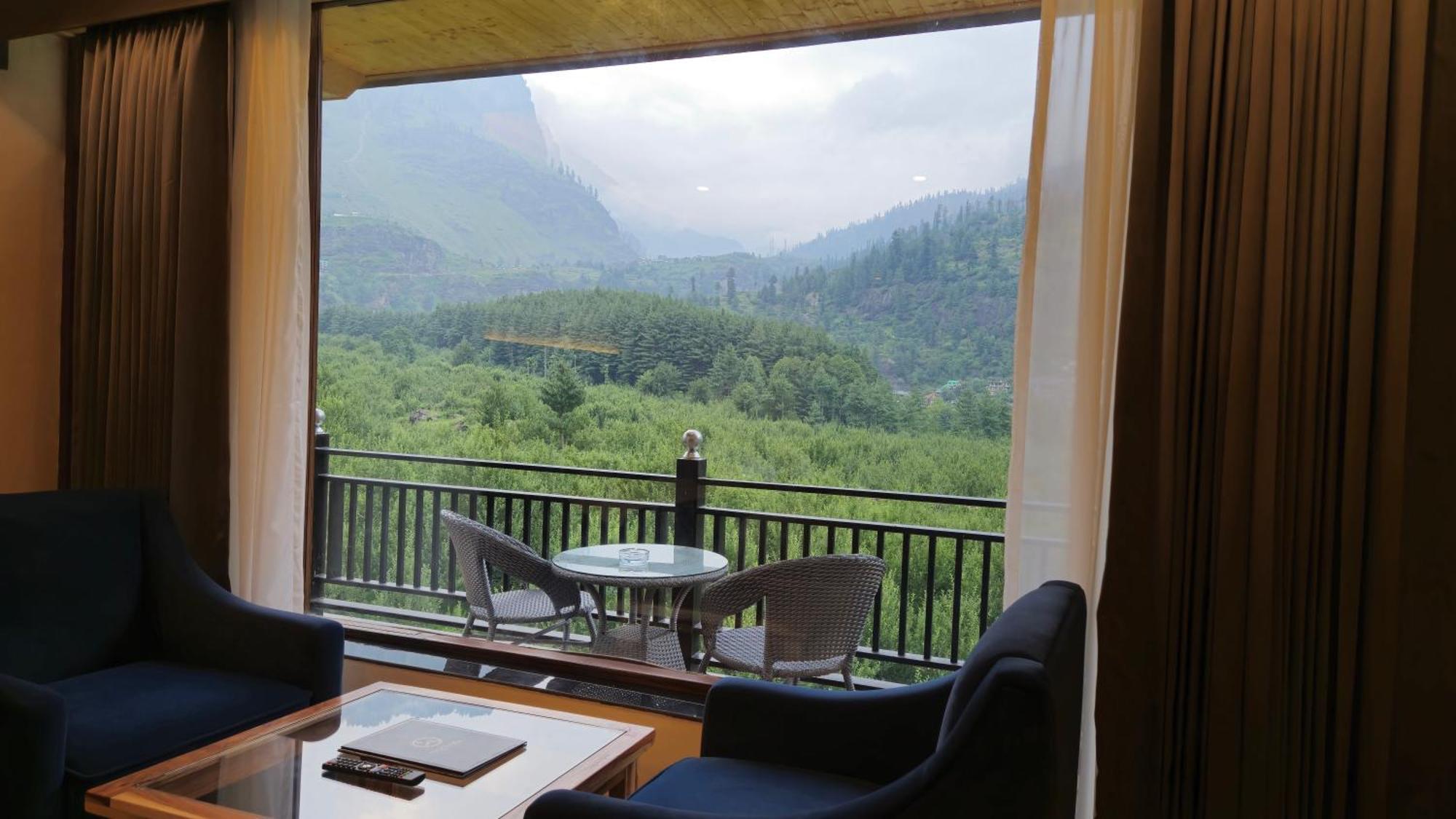 Отель Nazaara - A Luxe Retreat Манали Экстерьер фото