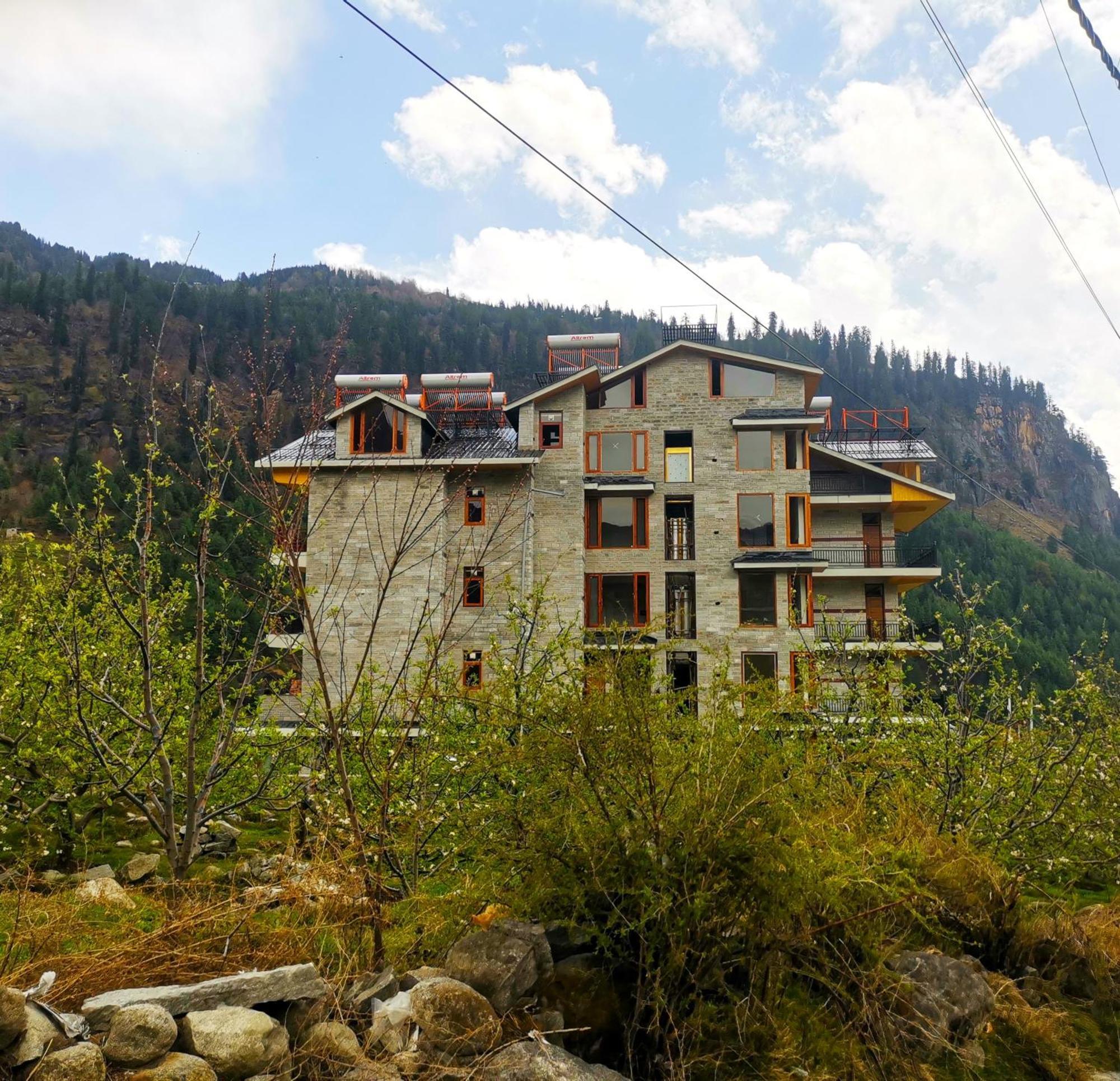 Отель Nazaara - A Luxe Retreat Манали Экстерьер фото